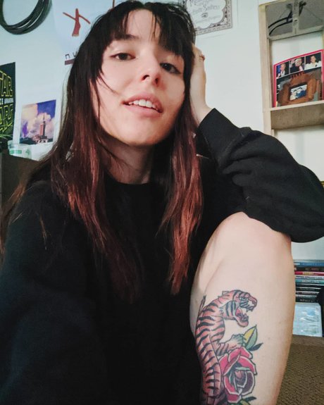 Autumn Farrell 素敵なスター 画像