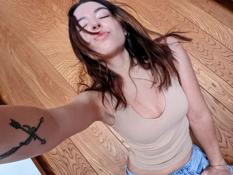 Autumn Farrell モデル 写真