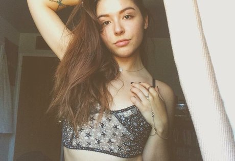 Autumn Farrell ポルノスター ヌード ギャラリー