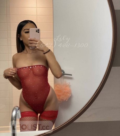 Baby Lily アダルトモデル 写真