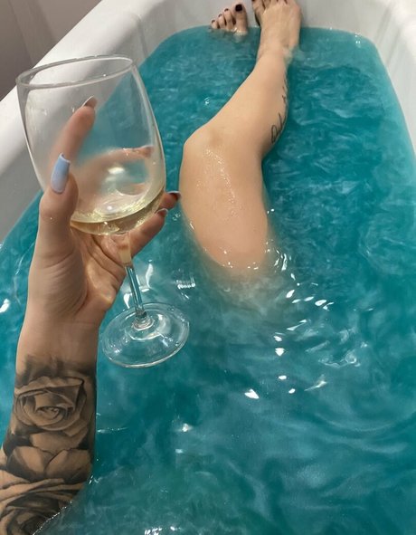 ぶっかけオンリーファンズ 無料ヌード 写真