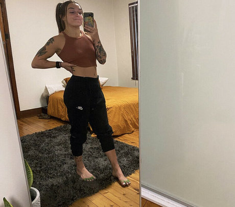 Teeteee16 xxx女優 アーカイブ