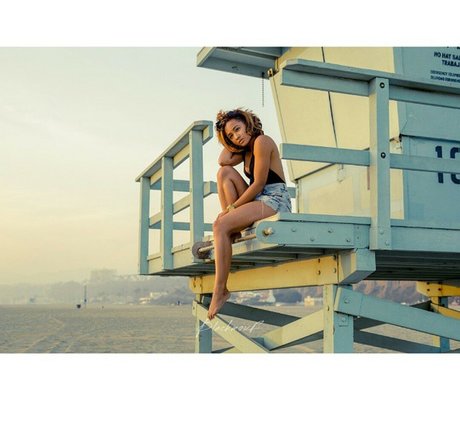 Rhyon Nicole Brown 最高のスター 写真