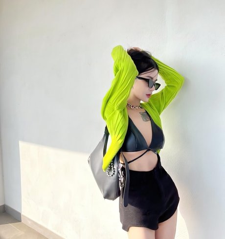 xyyoff 素敵なポルノスター ギャラリー