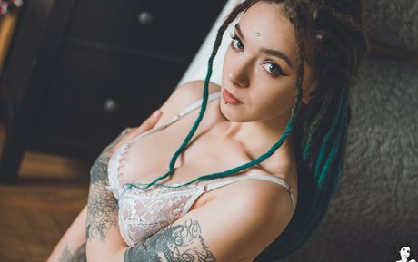 Aliceverner 高品質モデル 画像