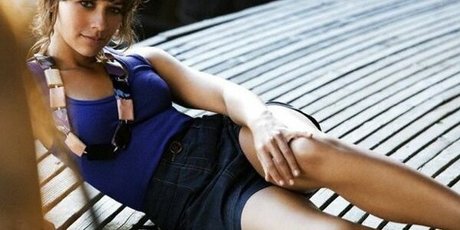 Rashida Jones モデル 画像