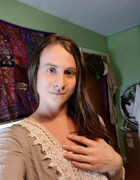 Cypress Lily 無料モデル 写真