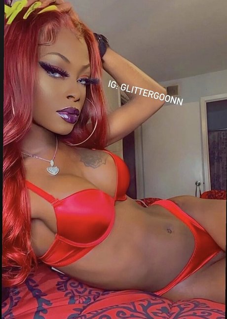 ぽっちゃり 主観視点 OnlyFans アートxxx 画像