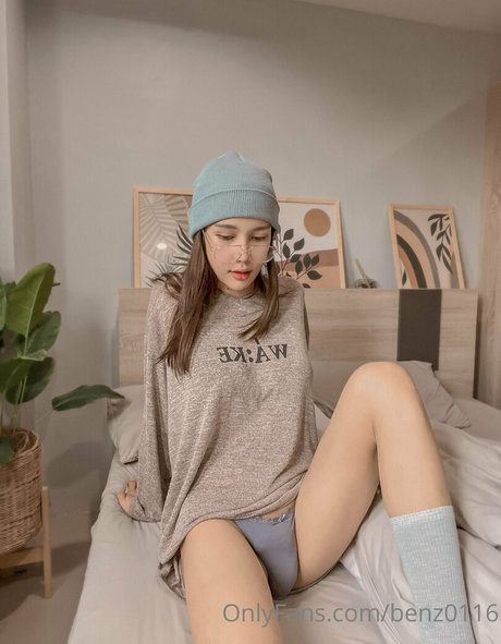 背が高くて巨乳のOnlyFans エロ 画像