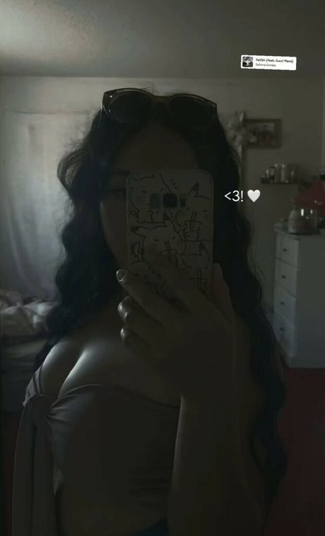 オンリーファンズでのセクスティング ホットポルノ 写真