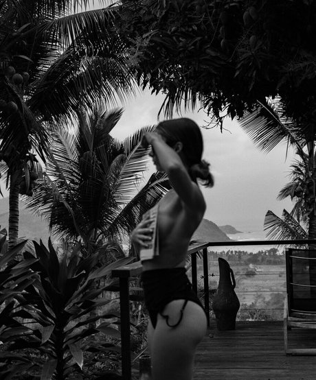 Ebony Jepson ホットスター 画像