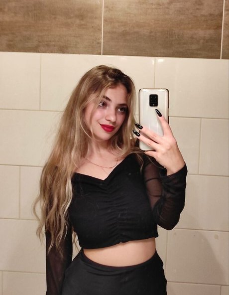 monica01 03 完璧なモデル 画像