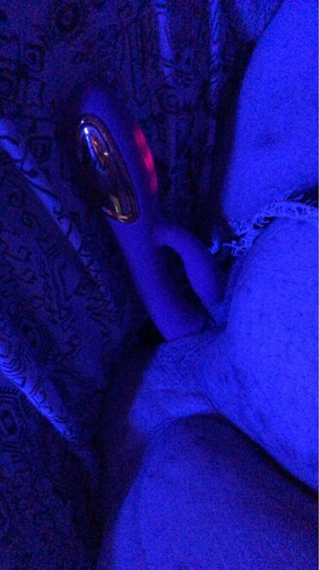 熟女 太め OnlyFans ホットポルノ 画像