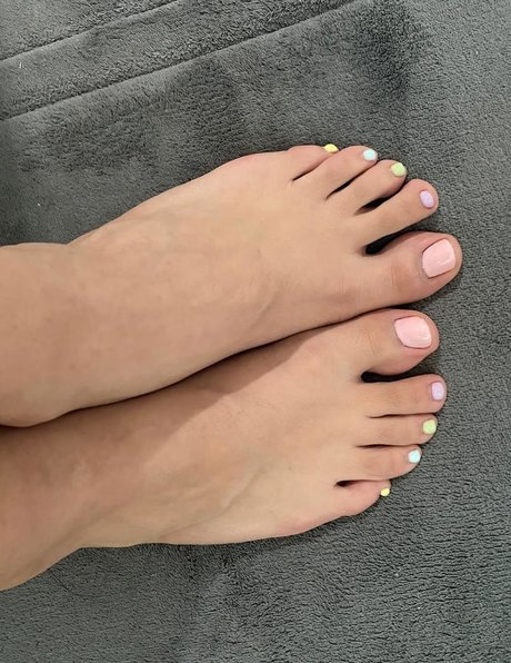 Ari Game Plays 無料モデル ギャラリー