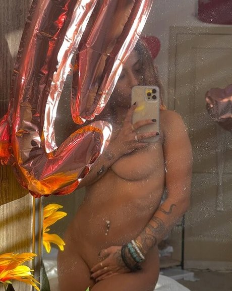 Melanie Cruz モデル 写真