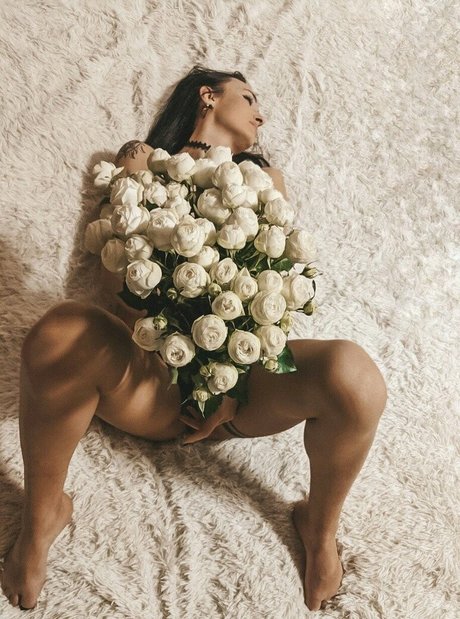 ゲイランジェリーOnlyFans xxx 写真