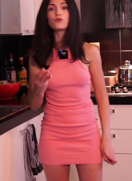 Kafkanya セクシーモデル 写真