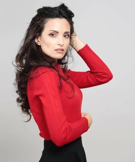 Kafkanya アダルトスター 写真