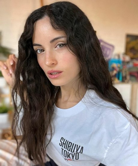 Kafkanya 素敵なモデル 画像