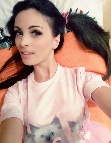 Kafkanya xxxポルノスター 画像