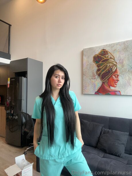 赤毛の熟女オンリーファンズ アートヌード 写真