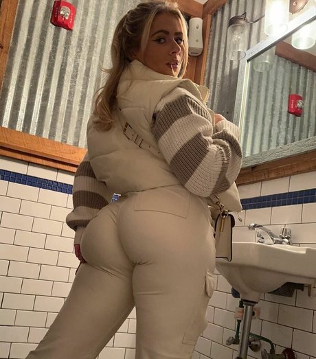 ダーティトークオンリーファンズ ホットxxx 画像