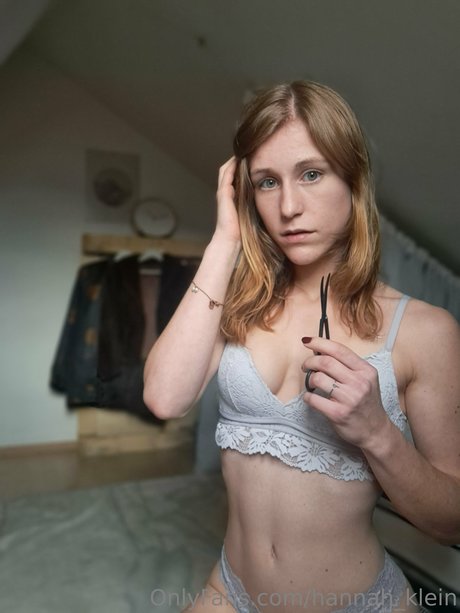 Hannah Klein かわいいスター 写真