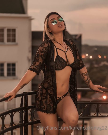 Karen Cardona Garces ポルノスター セックス 画像