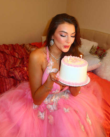 アジアンツインズOnlyFans アート裸 画像