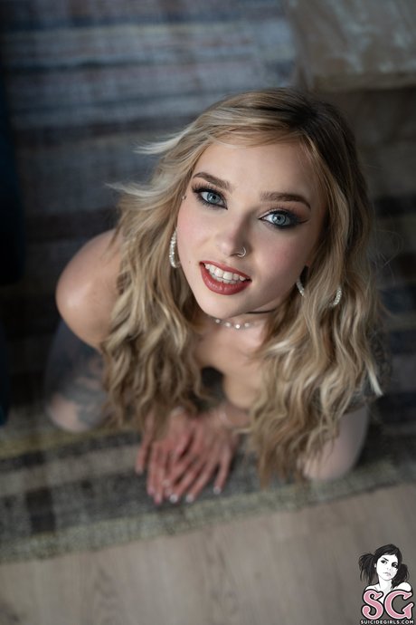 18歳のオンリーファンズ ポルノ 画像