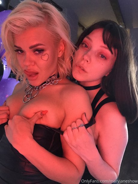 ティーンランジェリーOnlyFans ホット裸 写真