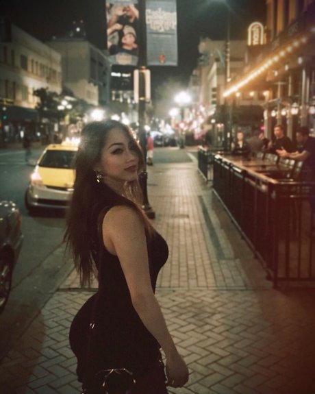 ブルネットの猫OnlyFans 限定 アーカイブ