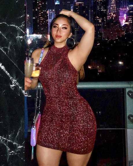 Dajin 美しいモデル 画像