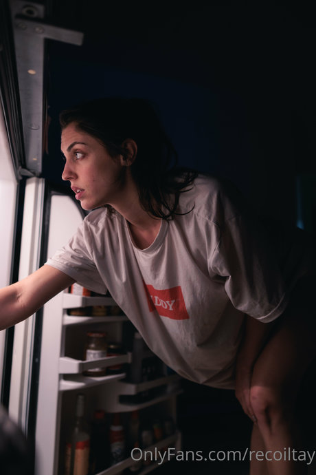 肉厚マンコオンリーファンズ アートxxx 写真