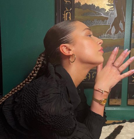 Elsie Hewitt トップモデル ギャラリー