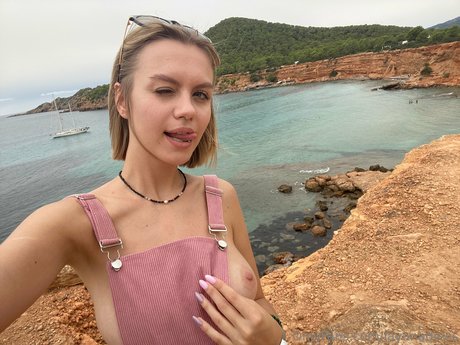 Layana Devis 高品質スター 画像