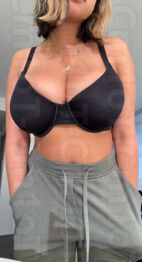 アマチュアヌードオンリーファンズ 無料ポルノ 画像