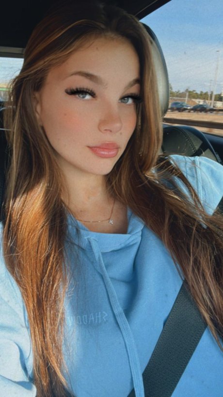 熟女メガネOnlyFans パーフェクト 画像