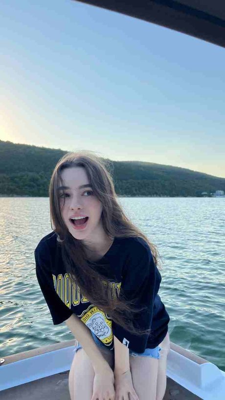 Dasha Taran_ ポルノスター ギャラリー