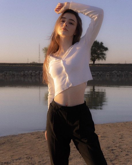 Dasha Taran_ ポルノスター 無料 写真