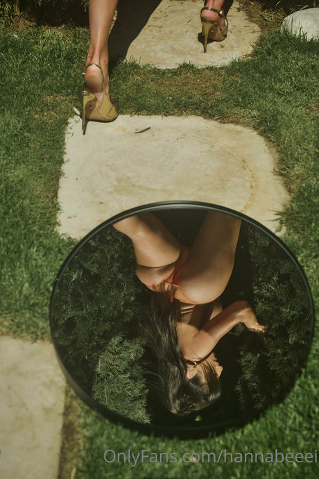 Hanna Carter エロティックなポルノスター 画像