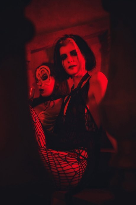 ヘンタイオンリーファンズ 美しい 写真