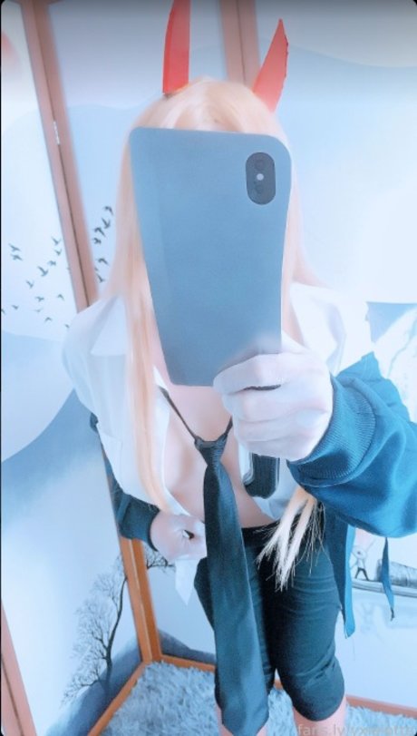 金髪中出しOnlyFans 無料 写真