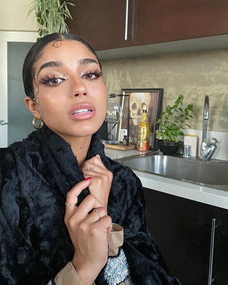 Yovanna Ventura ポルノ女優 写真