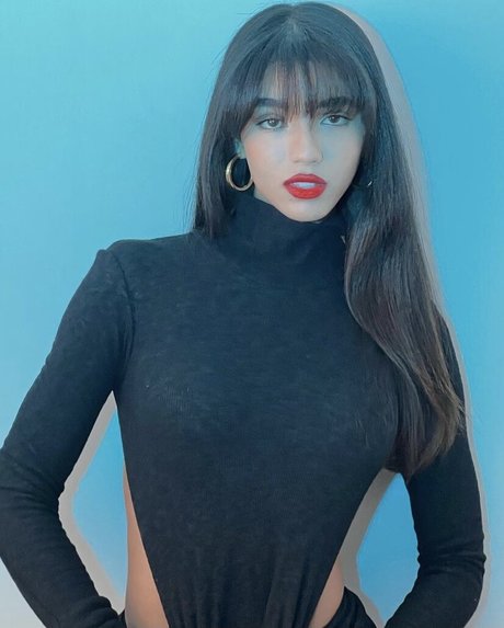 ラバーオンリーファン セクシーxxx 写真