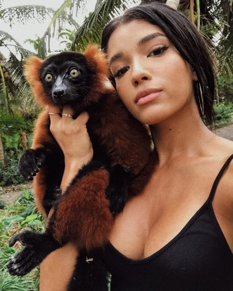 Yovanna Ventura 無料女優 写真