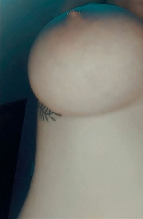 寝取られアマチュアOnlyFans トップ ギャラリー