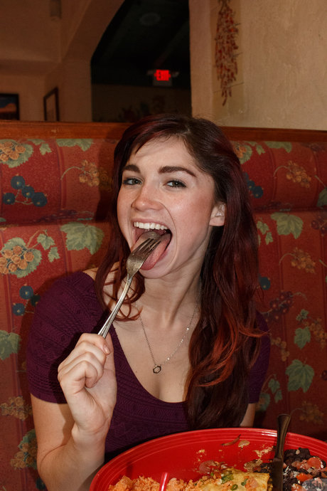 巨尻オンリーファン ヌード 画像