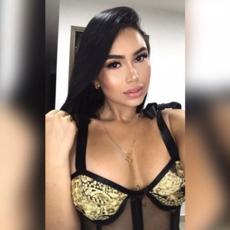 Colombiana Bombshell Mel Profilbild