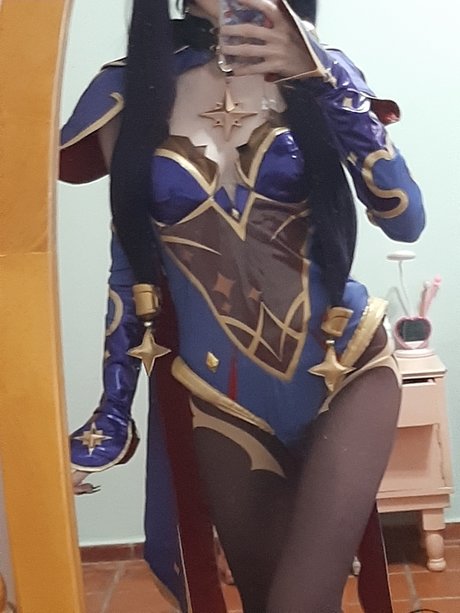 金髪レズビアンオンリーファンズ セクシーヌード 画像